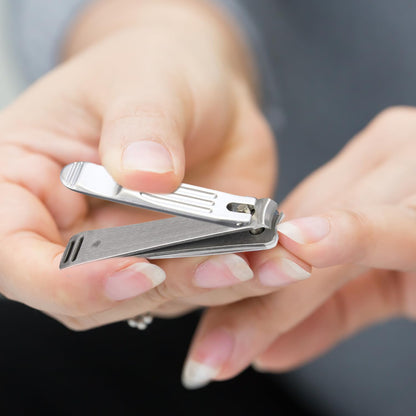 Professional grooming nail tool for men and women