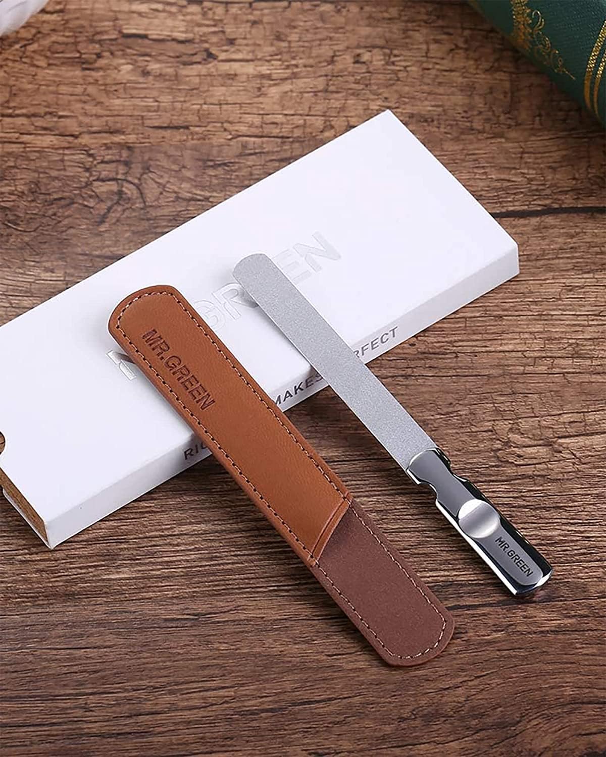 Top view of Mr. Green nail file for professional grooming