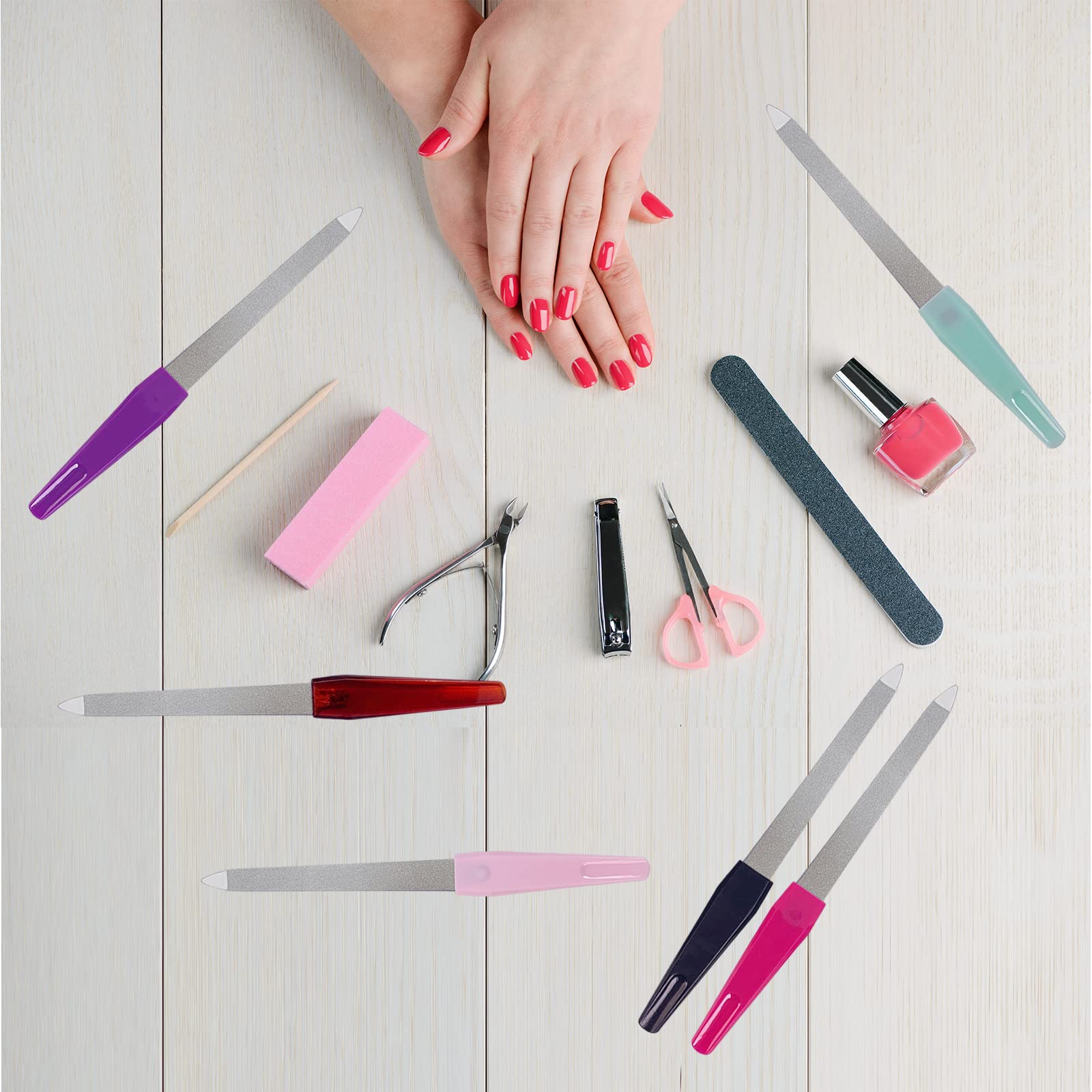 Ergonomic grip demonstration of GigaGround nail file