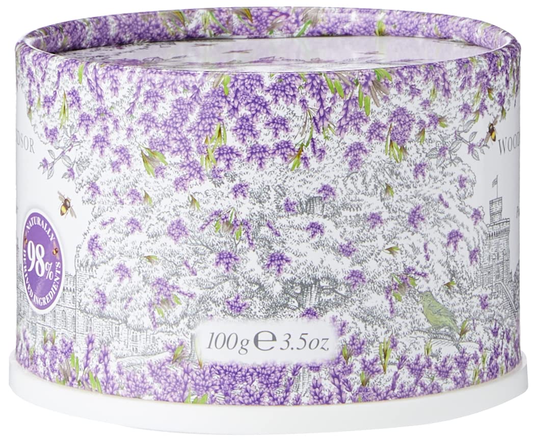 Woods Of Windsor premium dusting powder puff close up for fine powder application