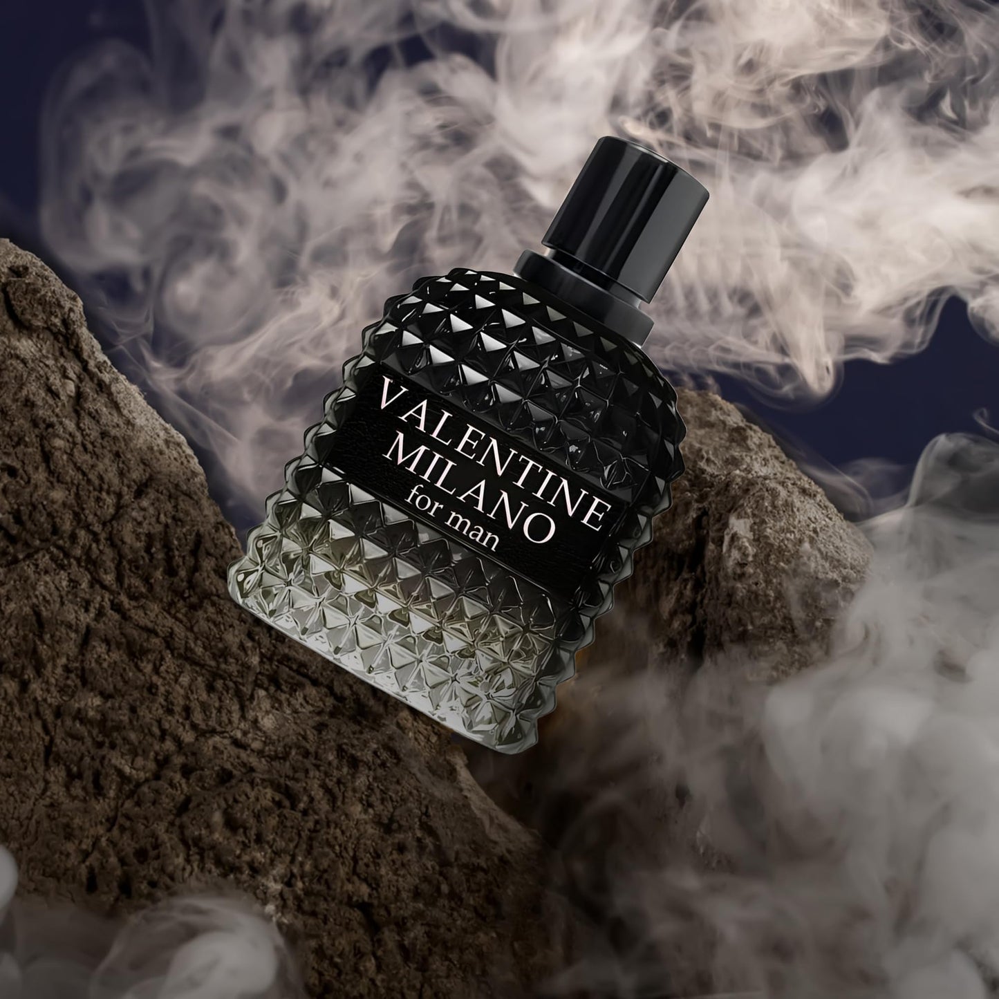Valuable fragrance bottle for men