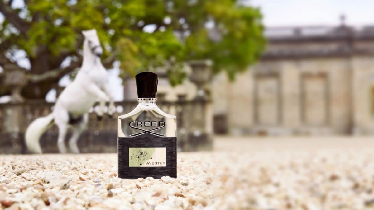 Professional product photography of Creed Aventus 100ml