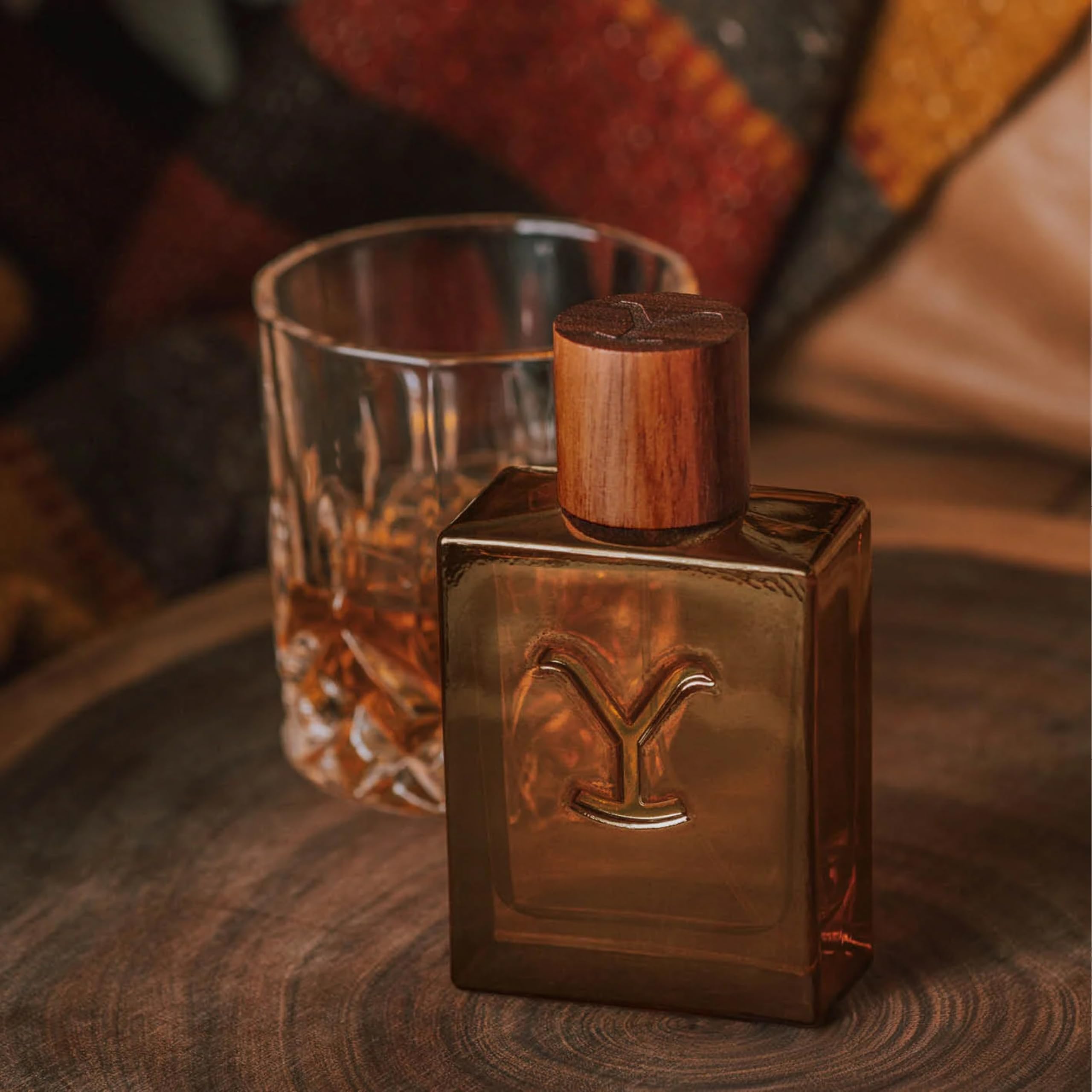 Close up of Yellowstone Ride perfume bottle cap and spray nozzle