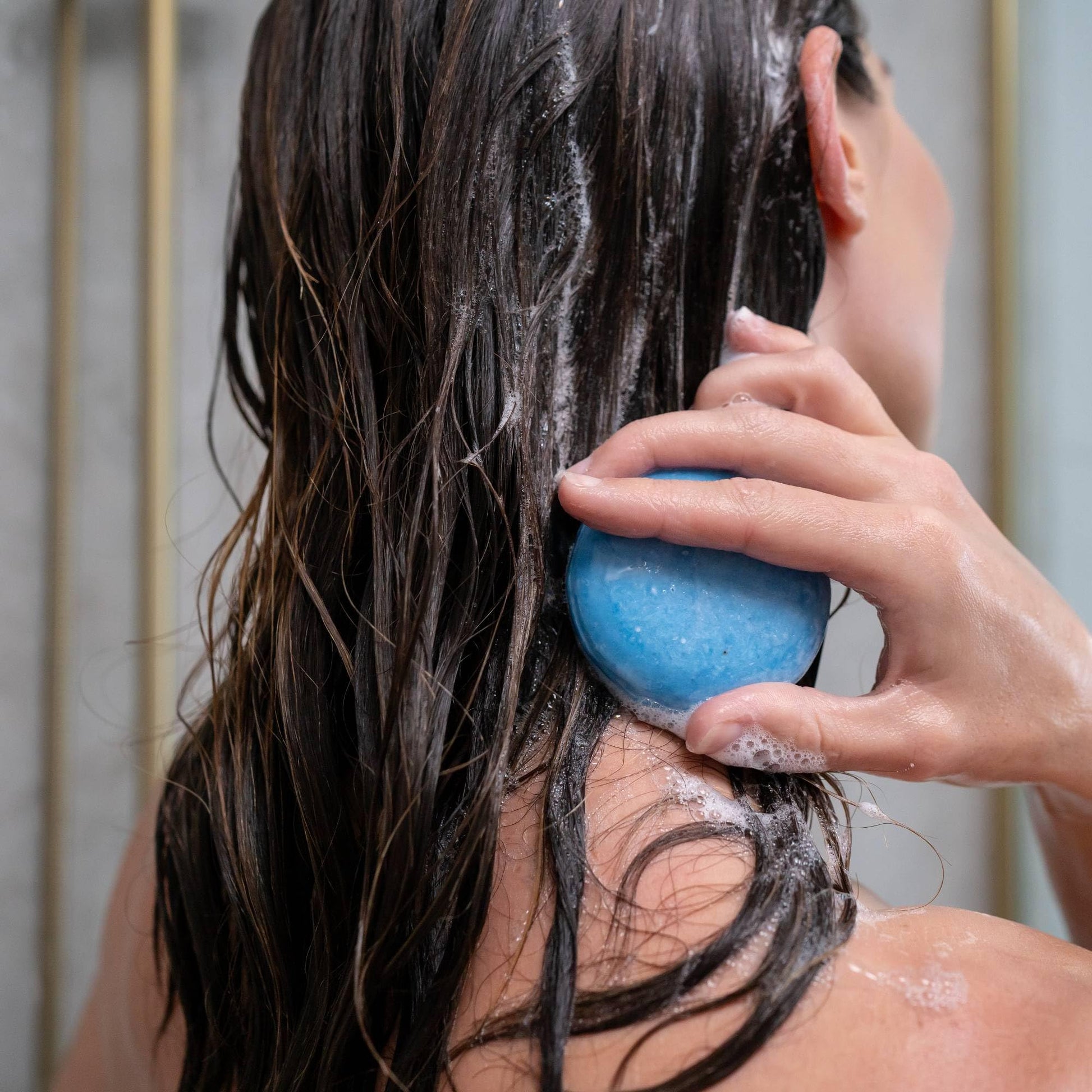 Anihana eco-friendly hair care bar for daily use