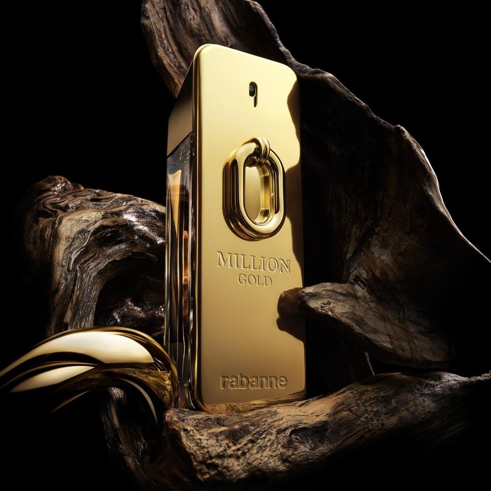 Close up of the spray nozzle on the Paco Rabanne Million Gold Intense men perfume