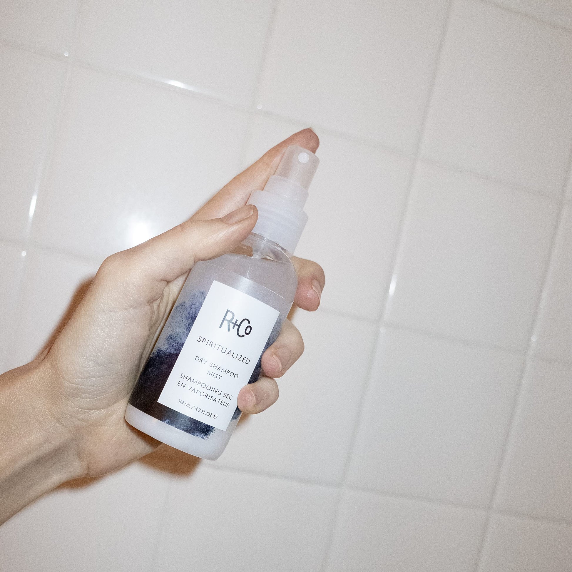 Authentic USA imported R+Co luxury hair care packaging for the oil absorbing scalp mist