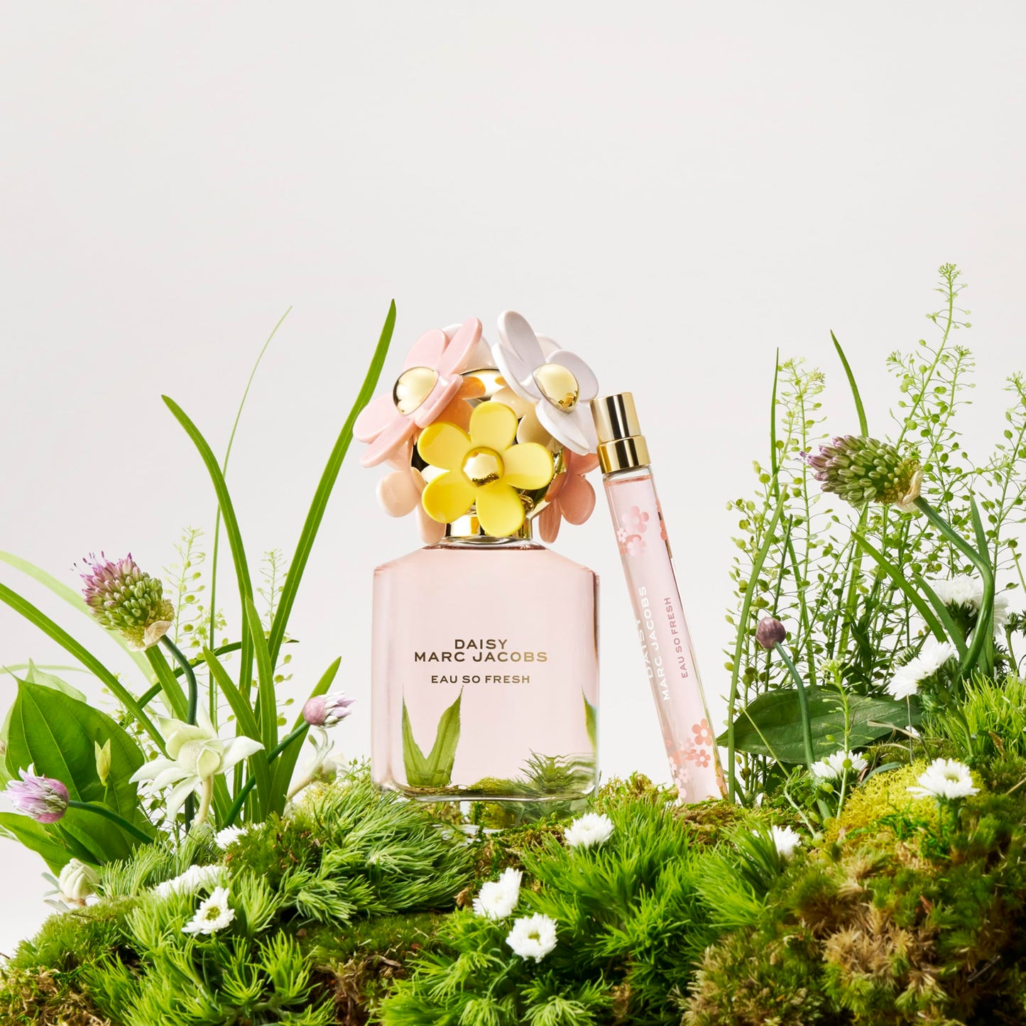 Authentic Marc Jacobs Daisy Eau So Fresh fragrance bottle