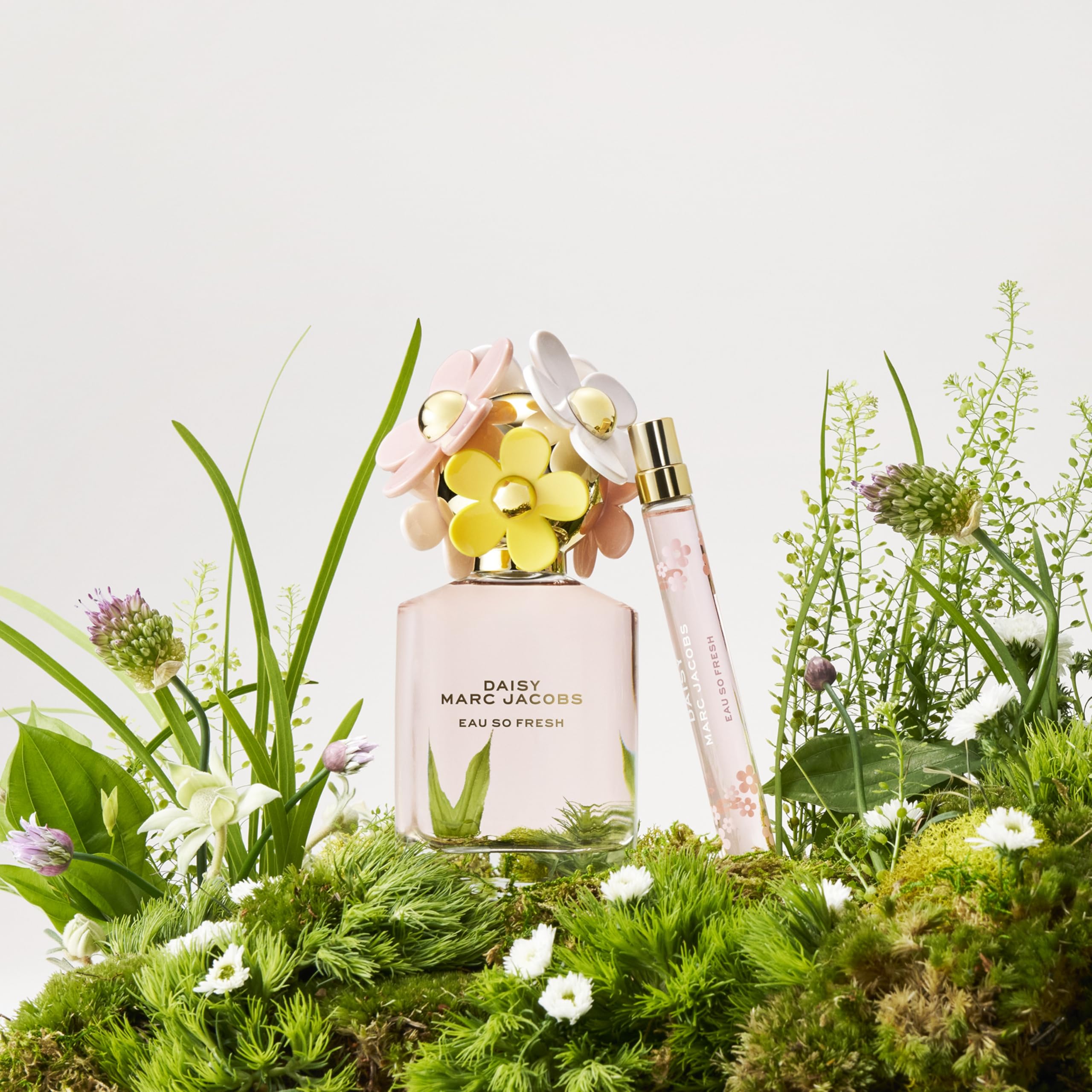Authentic Marc Jacobs Daisy Eau So Fresh fragrance bottle