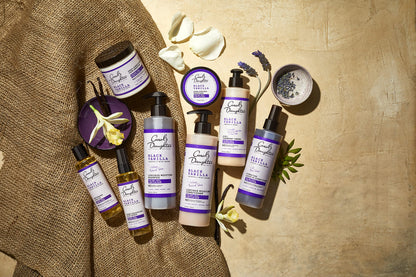 Rich cream conditioner texture presentation emphasizing the deep detangling and moisturizing qualities for dry ends.