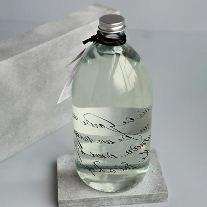 Grapefruit and neroli scented bath bubbles