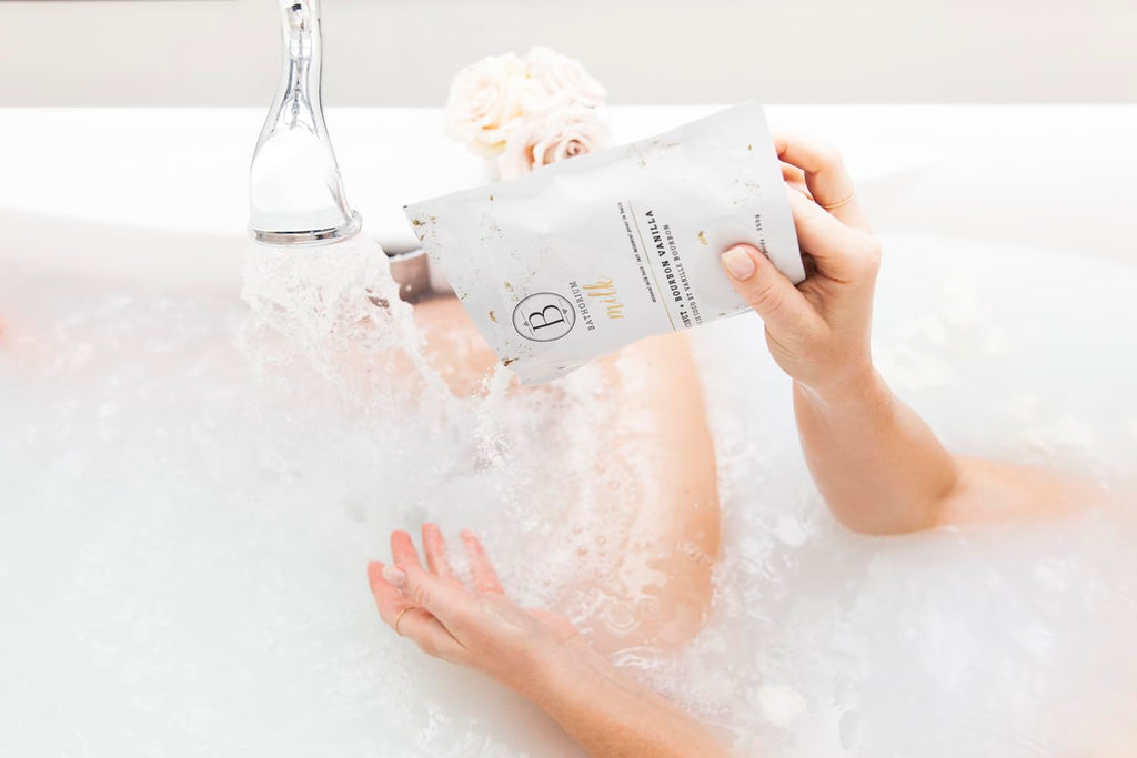 Bathorium coconut vanilla bath soak powder texture display