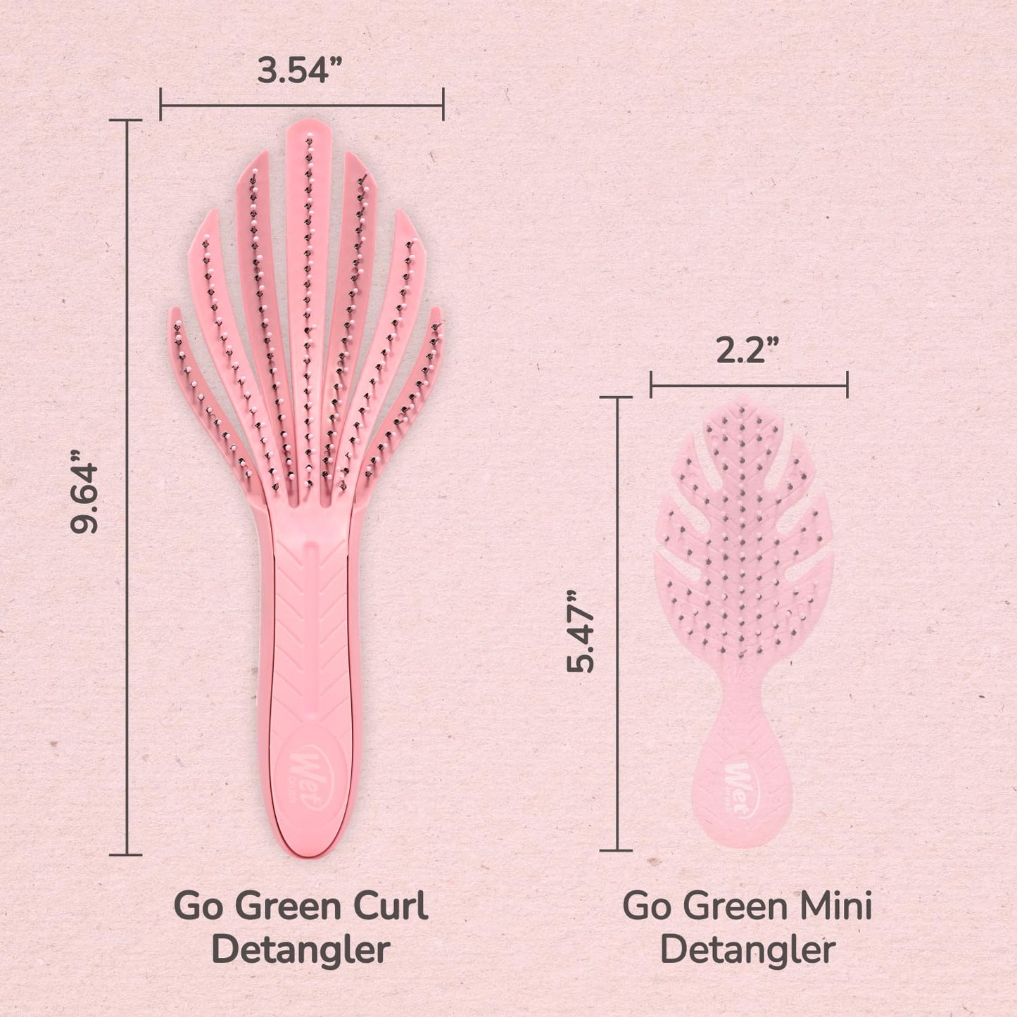 Detangling wet hair with Wet Brush Go Green pink tool