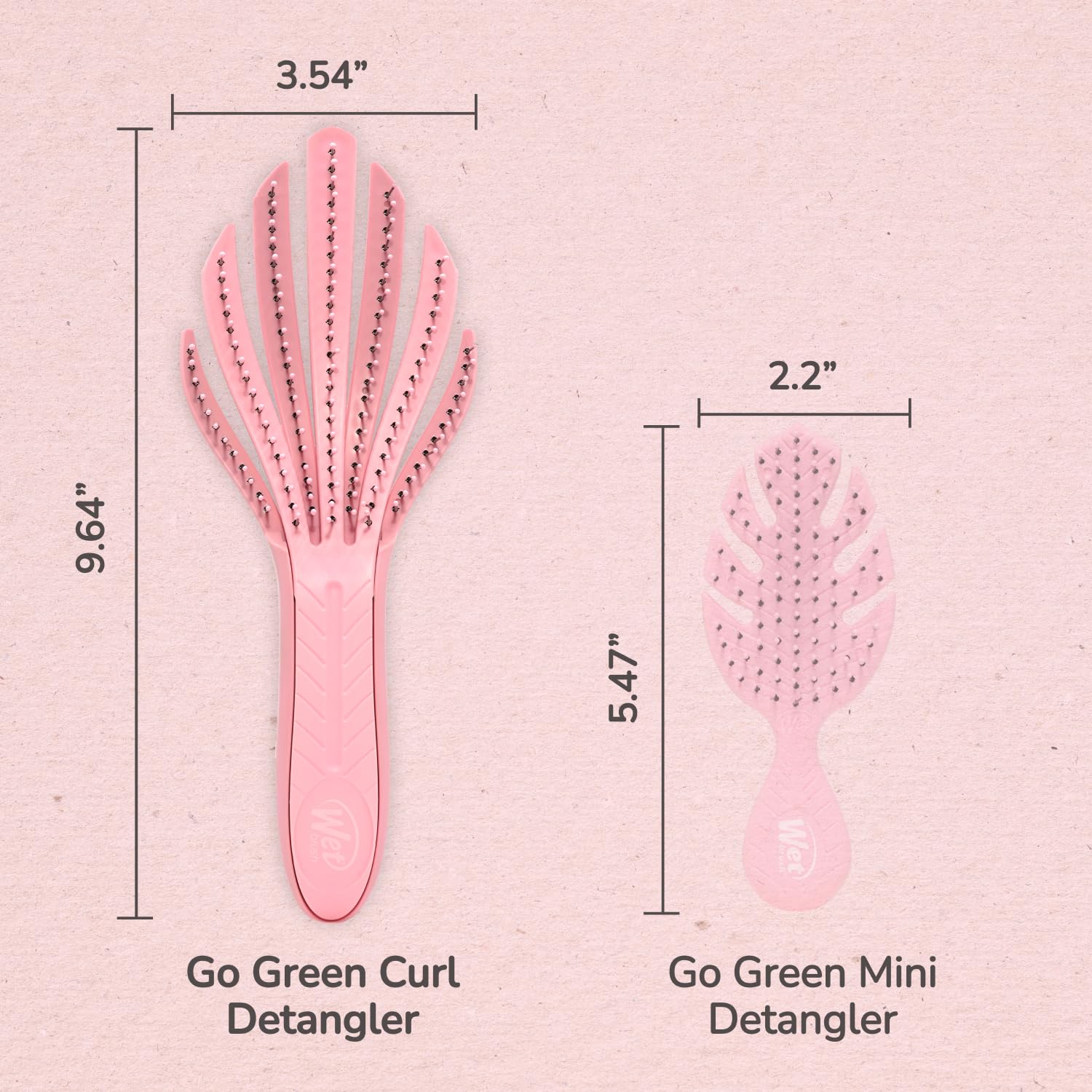 Detangling wet hair with Wet Brush Go Green pink tool