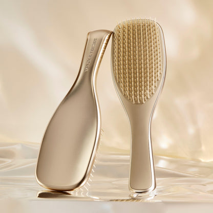 Side profile of Tangle Teezer Champagne Gold detangling brush