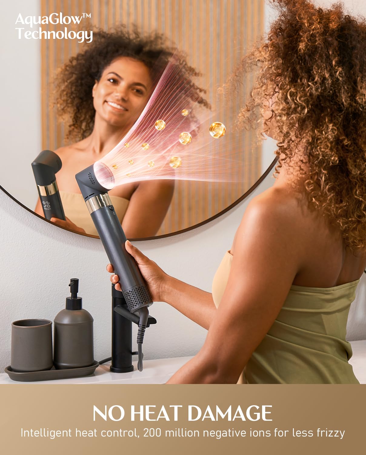 Fanttik Solo AirWave styler with the dual air outlet curling attachment installed for creating natural looking voluminous waves