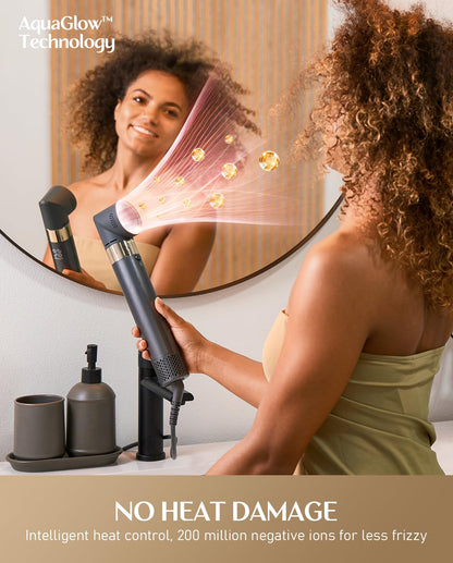 Fanttik Solo AirWave styler with the dual air outlet curling attachment installed for creating natural looking voluminous waves