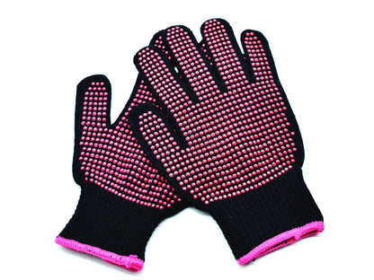 Close up of the double sided silicone convex design on the NUENSS-ROR heat proof gloves.