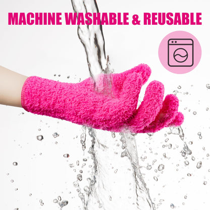 Side view of the Aphlos microfiber beauty mitts demonstrating flexibility and hand protection.