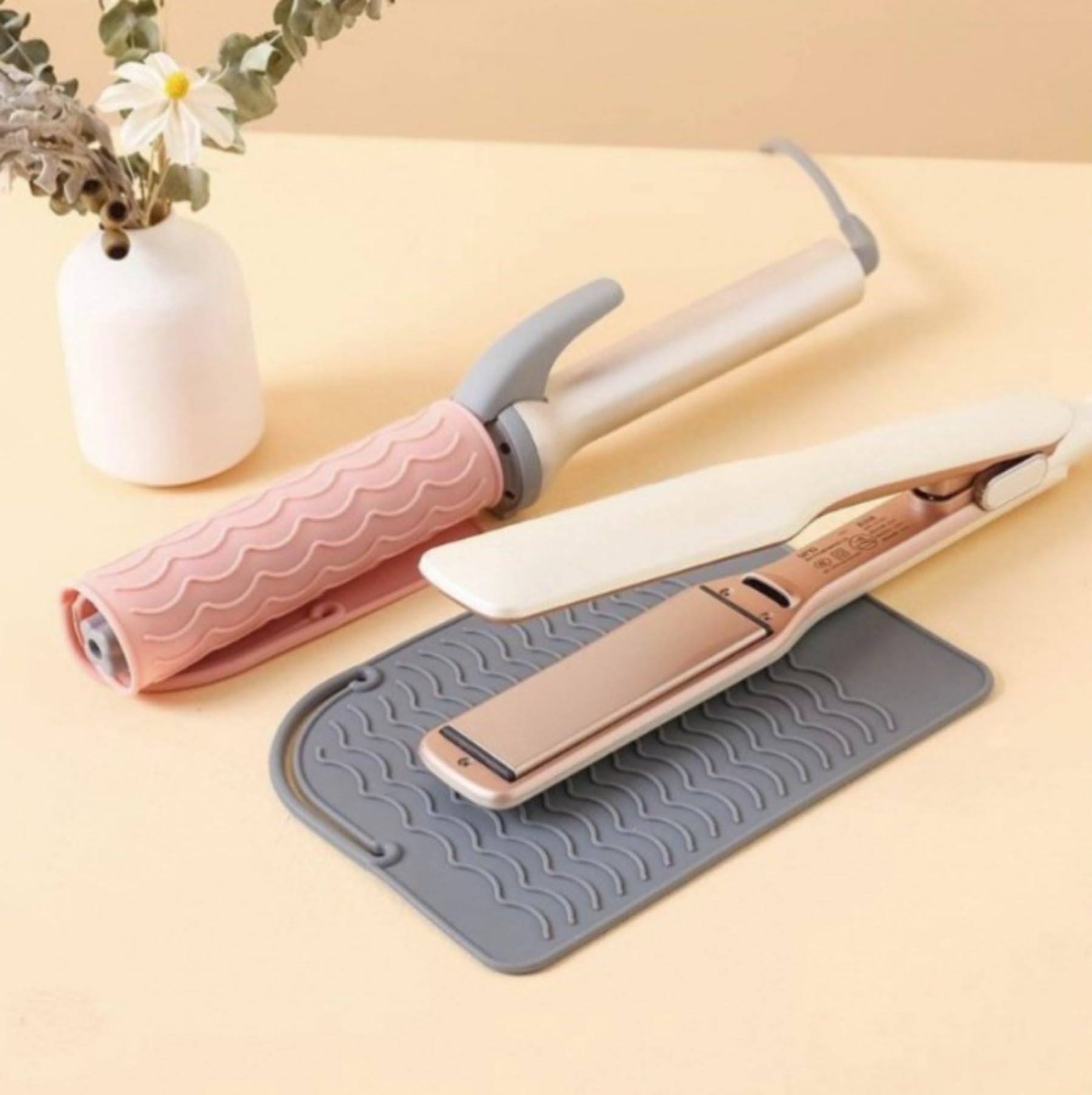 Non slip corrugated silicone curling iron holder mat close up texture view
