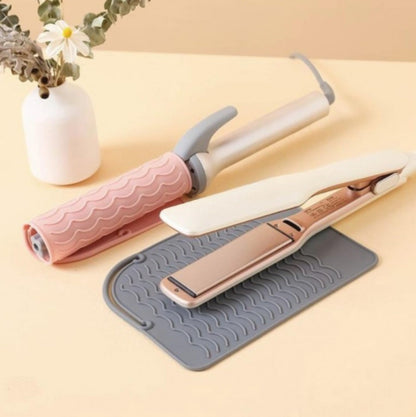 Non slip corrugated silicone curling iron holder mat close up texture view