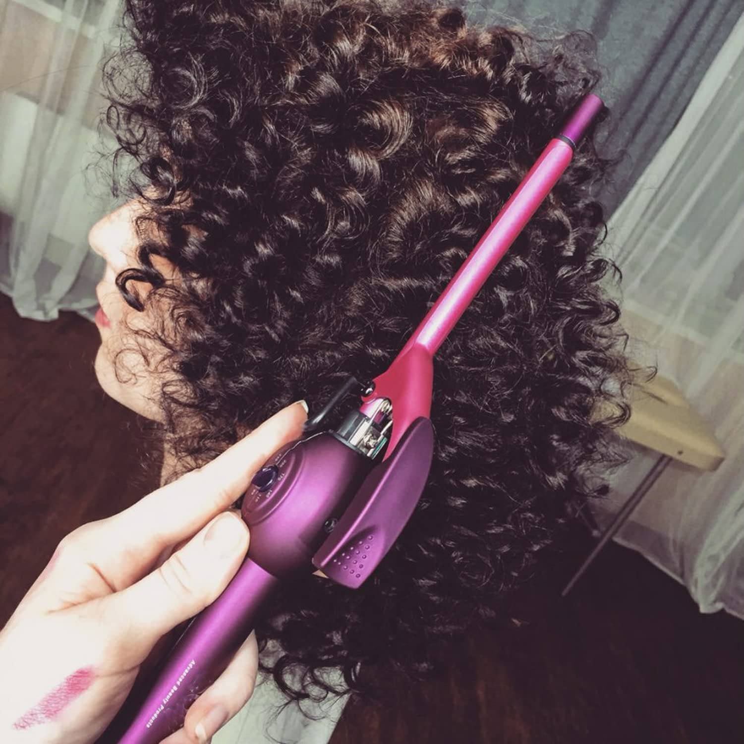 Temperature control display on MBHAIR skinny curling iron