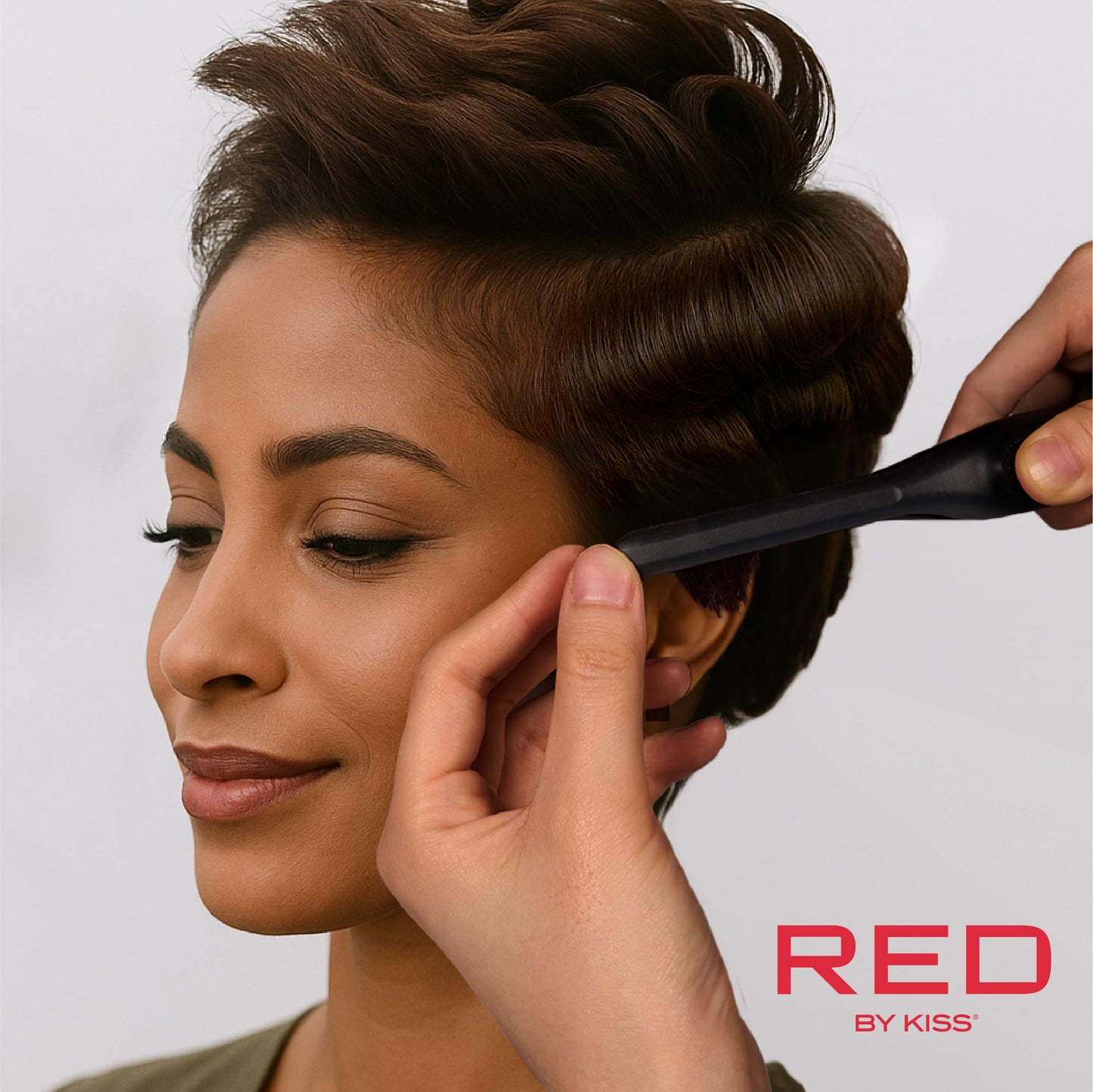Red by Kiss pencil iron swivel cord feature