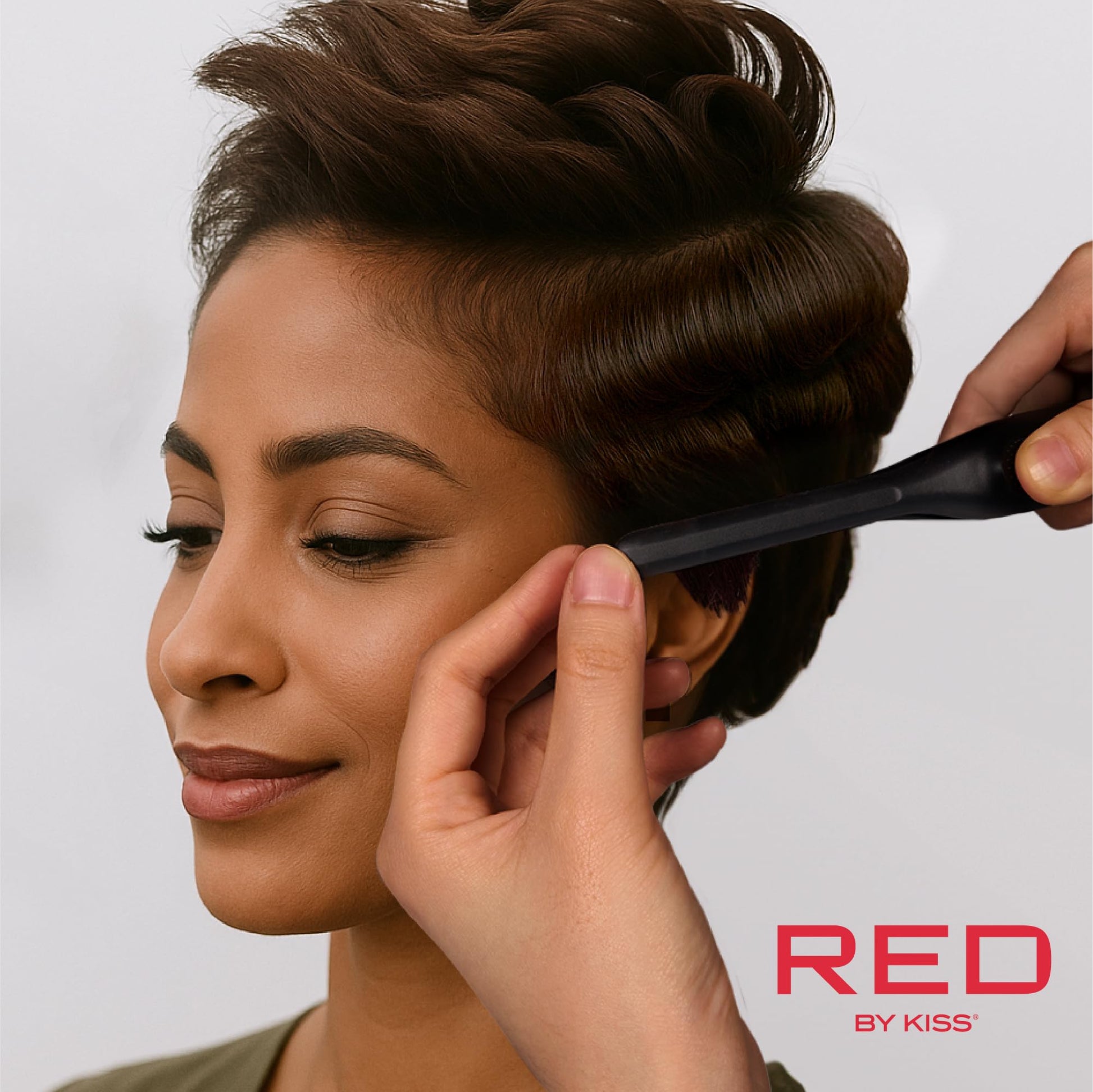Red by Kiss pencil iron swivel cord feature