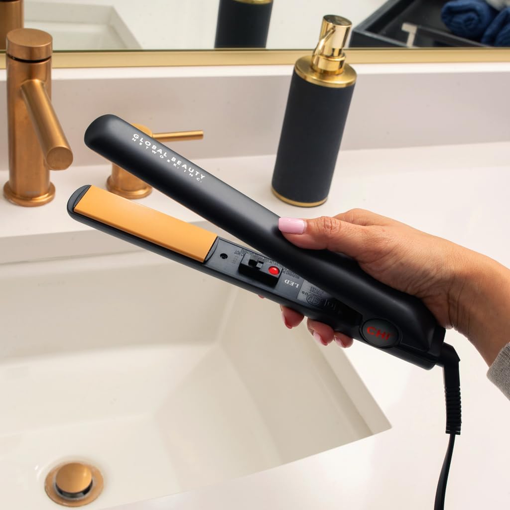 CHI hair straightener analog switch and temperature control detail