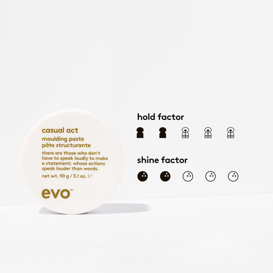 EVO Casual Act Moulding Whip texture shot showing the smooth lightweight styling cream paste