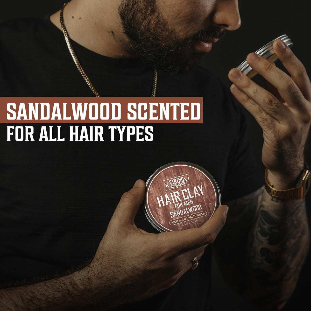 Texturizing clay hair product for men with jojoba oil ingredient highlight