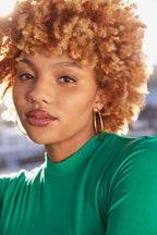 Soft hold curl reviver mousse for restoring elasticity and bounce