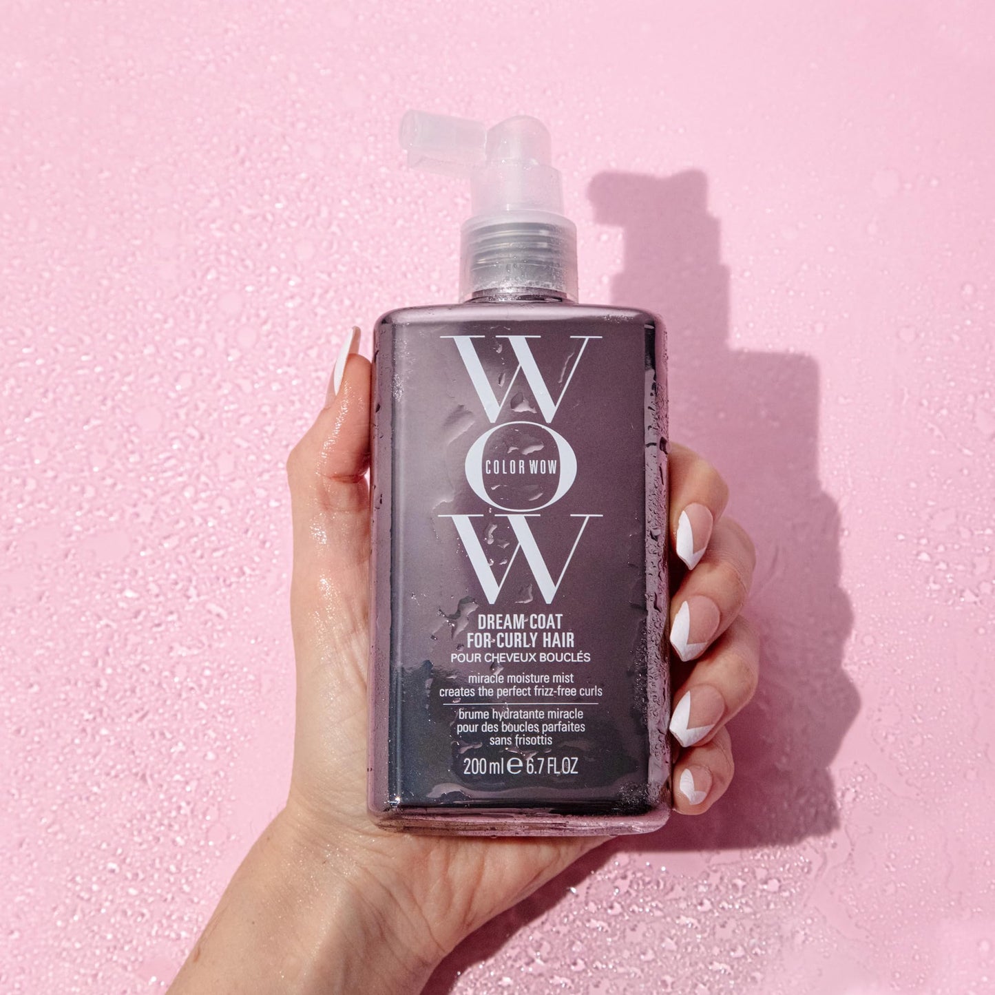 Alcohol free ultra lightweight curl spray for frizzy hair