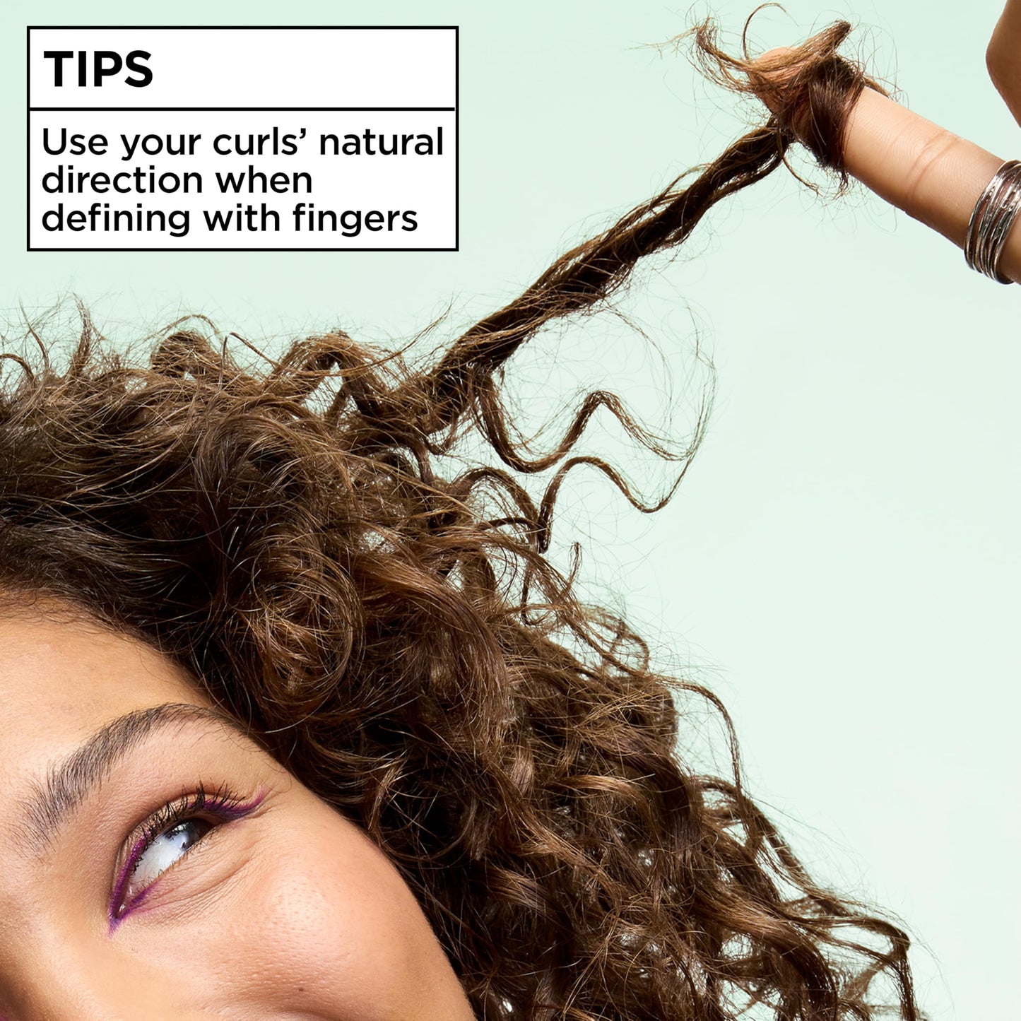 Side view of the imported Garnier Fructis extra strong hold curl sculpting gel packaging.
