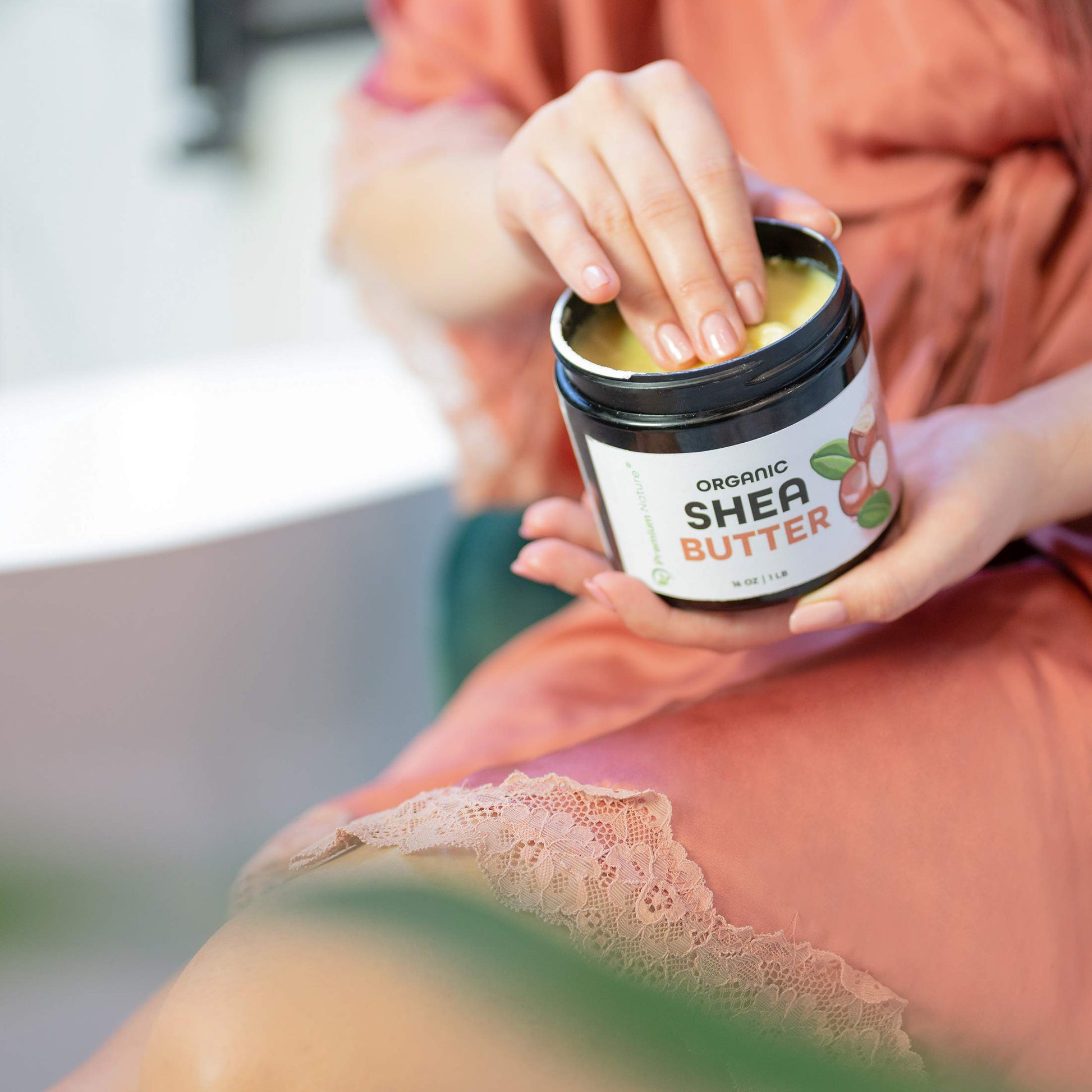 Natural body butter for stretch marks and scar care