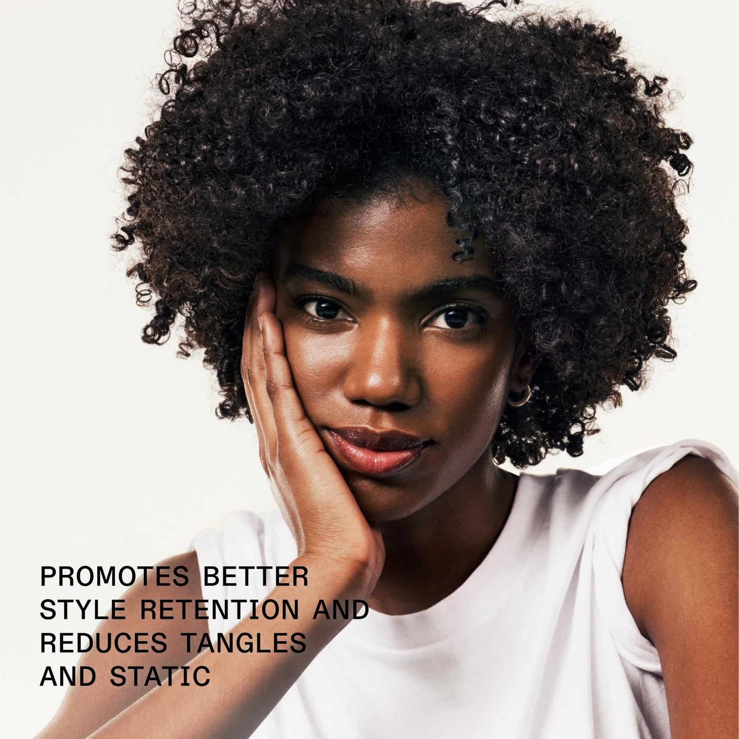 Liquid texture of leave in bond building hair serum for pollution protection