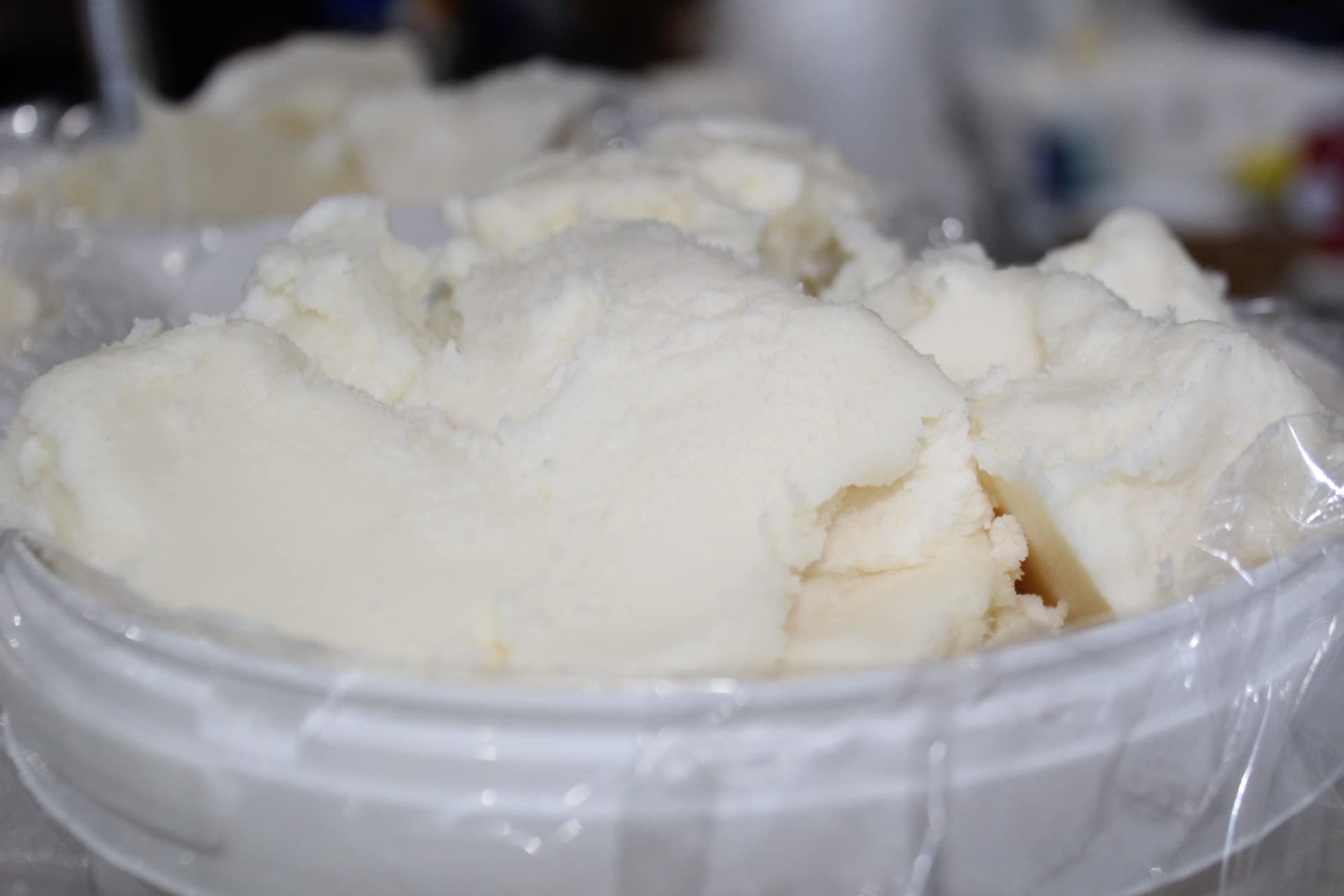 Texture of 3CAYG refined white shea butter