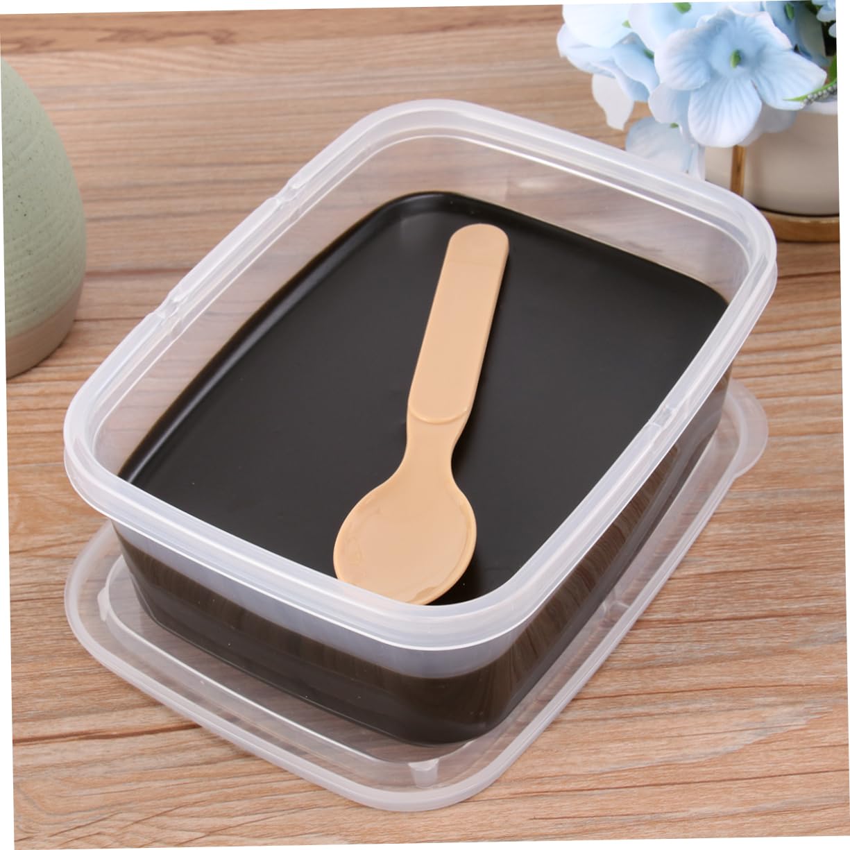 Applicator spoon provided with Outanaya moxibustion mud kit