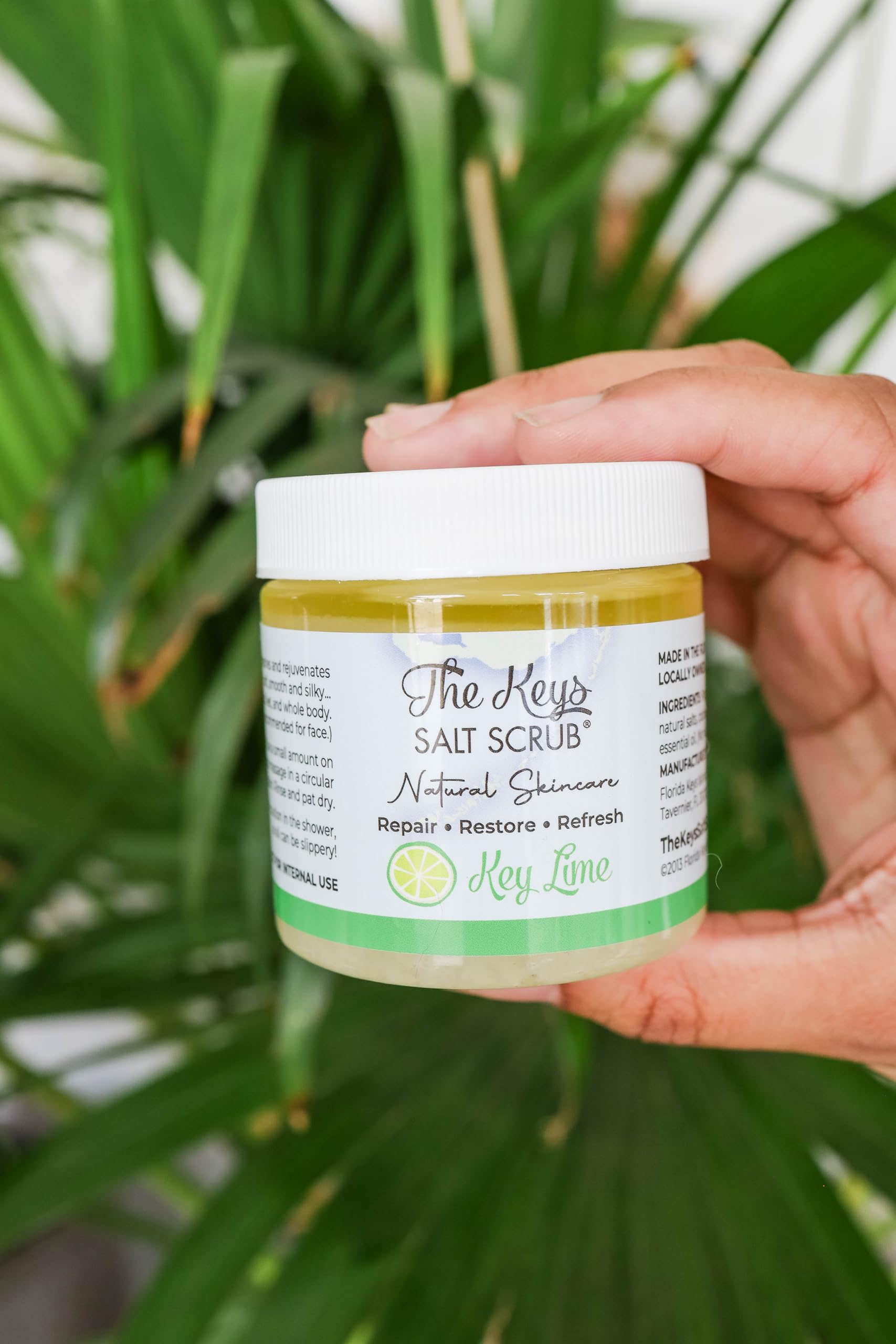 Natural sea salt body scrub texture detail