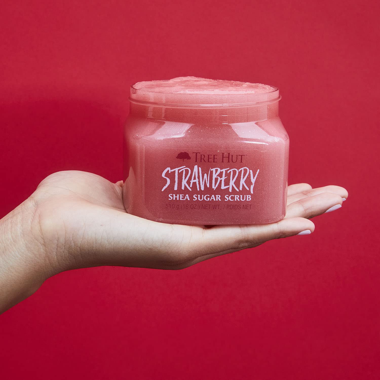 Tree Hut exfoliating and hydrating body scrub 510 grams product presentation