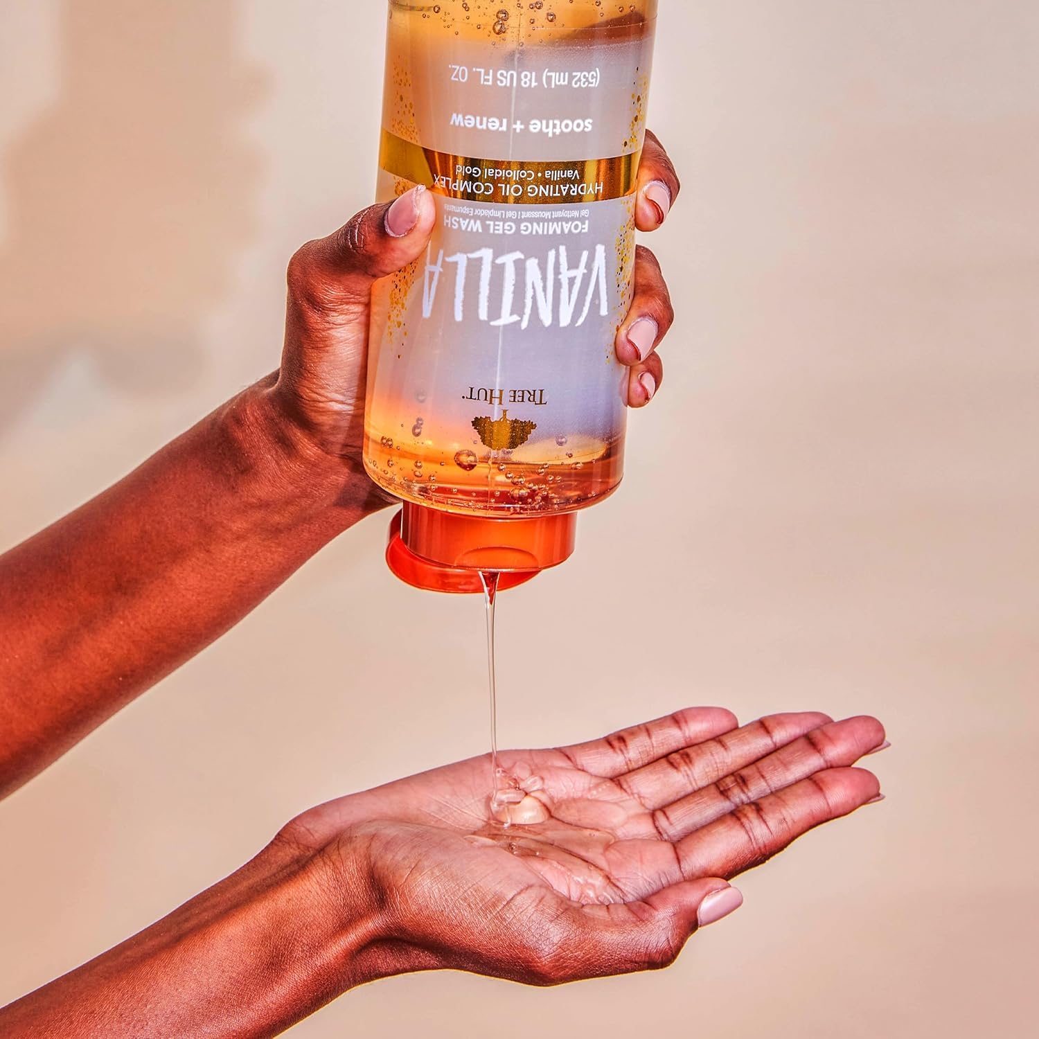 Texture of Tree Hut Vanilla foaming gel body wash