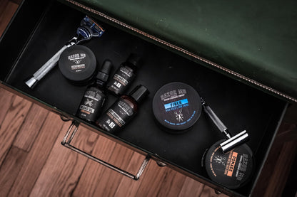 Man styling hair with Razor MD styling fiber