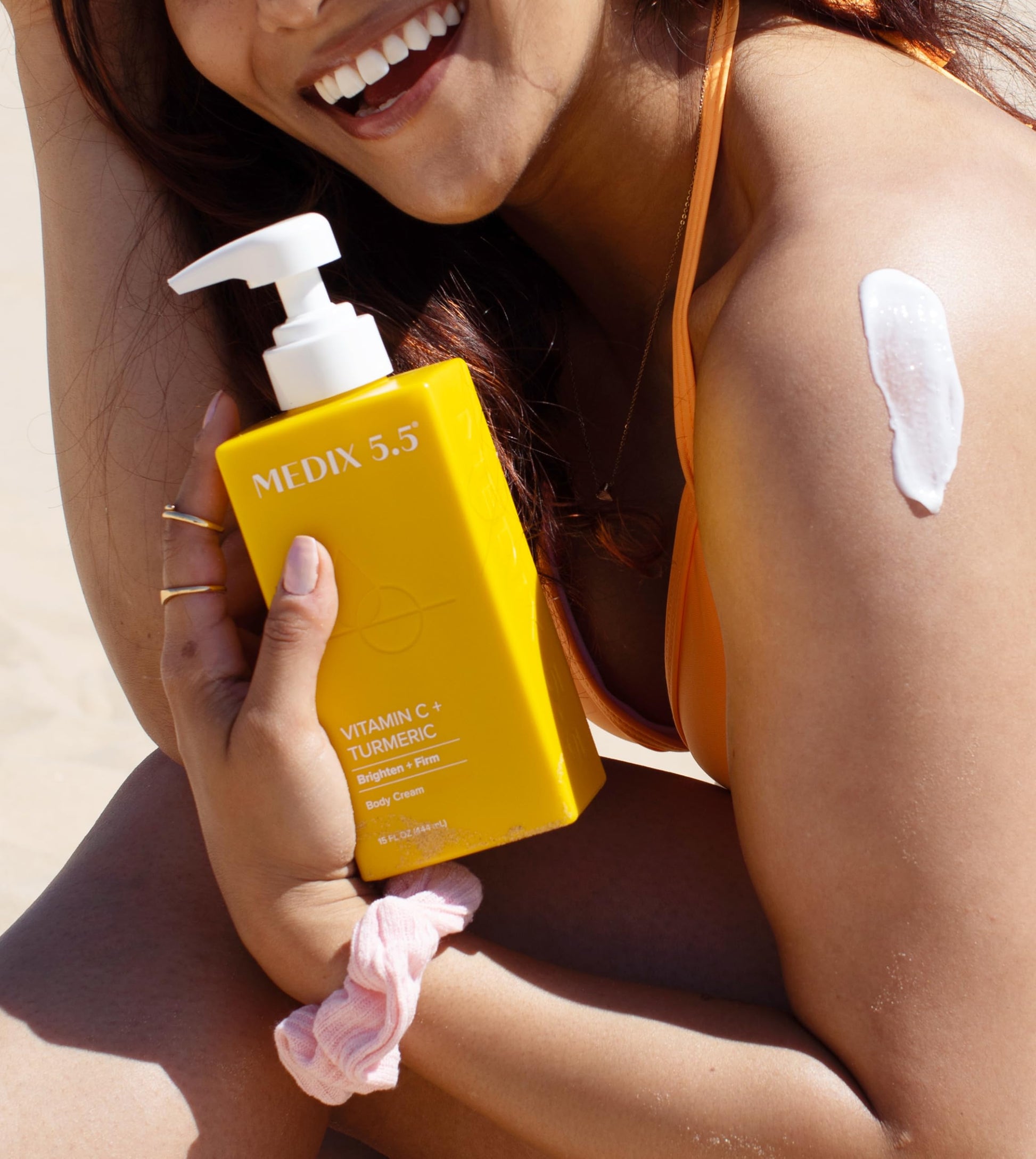 Medix 5.5 moisturizing body lotion for dry skin top pump overview