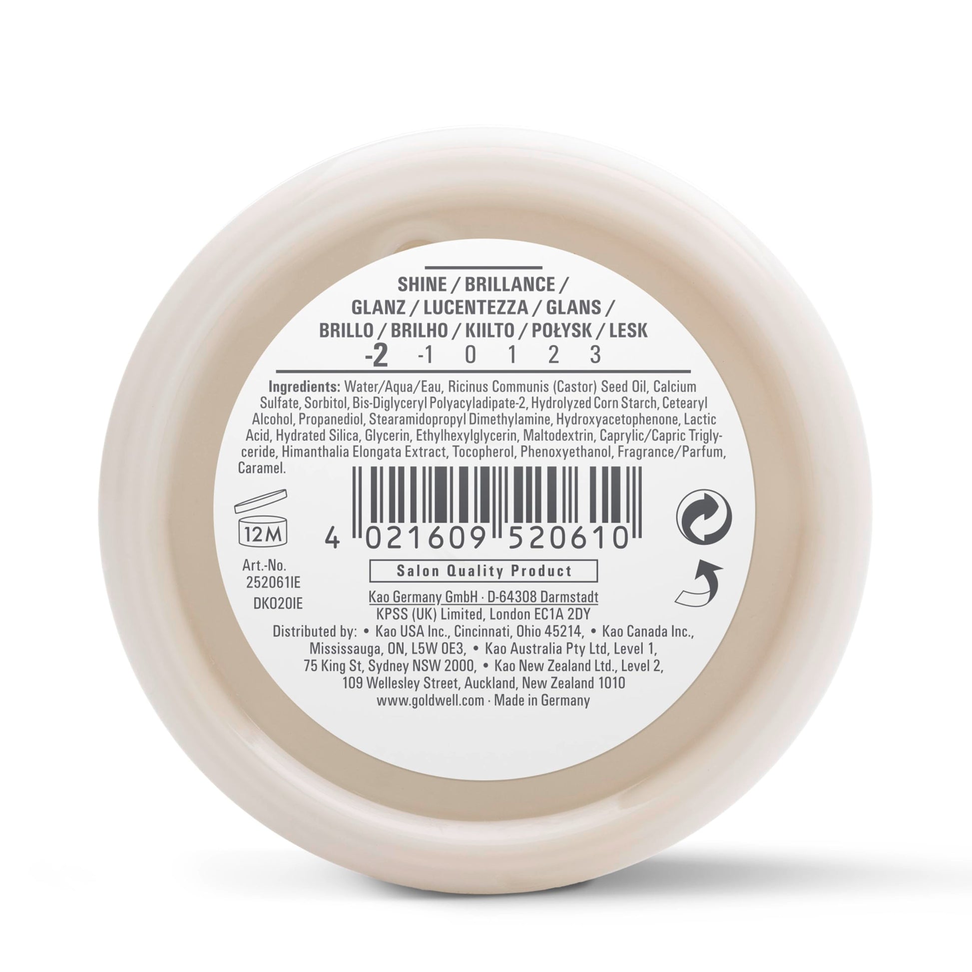 Goldwell StyleSign Mattifying Paste application on hair