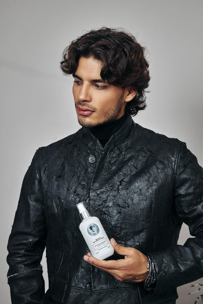 Close up of Avenue Man sea salt spray nozzle