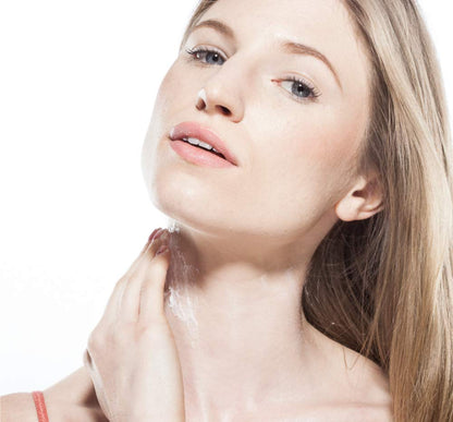 FarmHouse Fresh Moon Dip anti aging cream applied to the décolleté and hand.