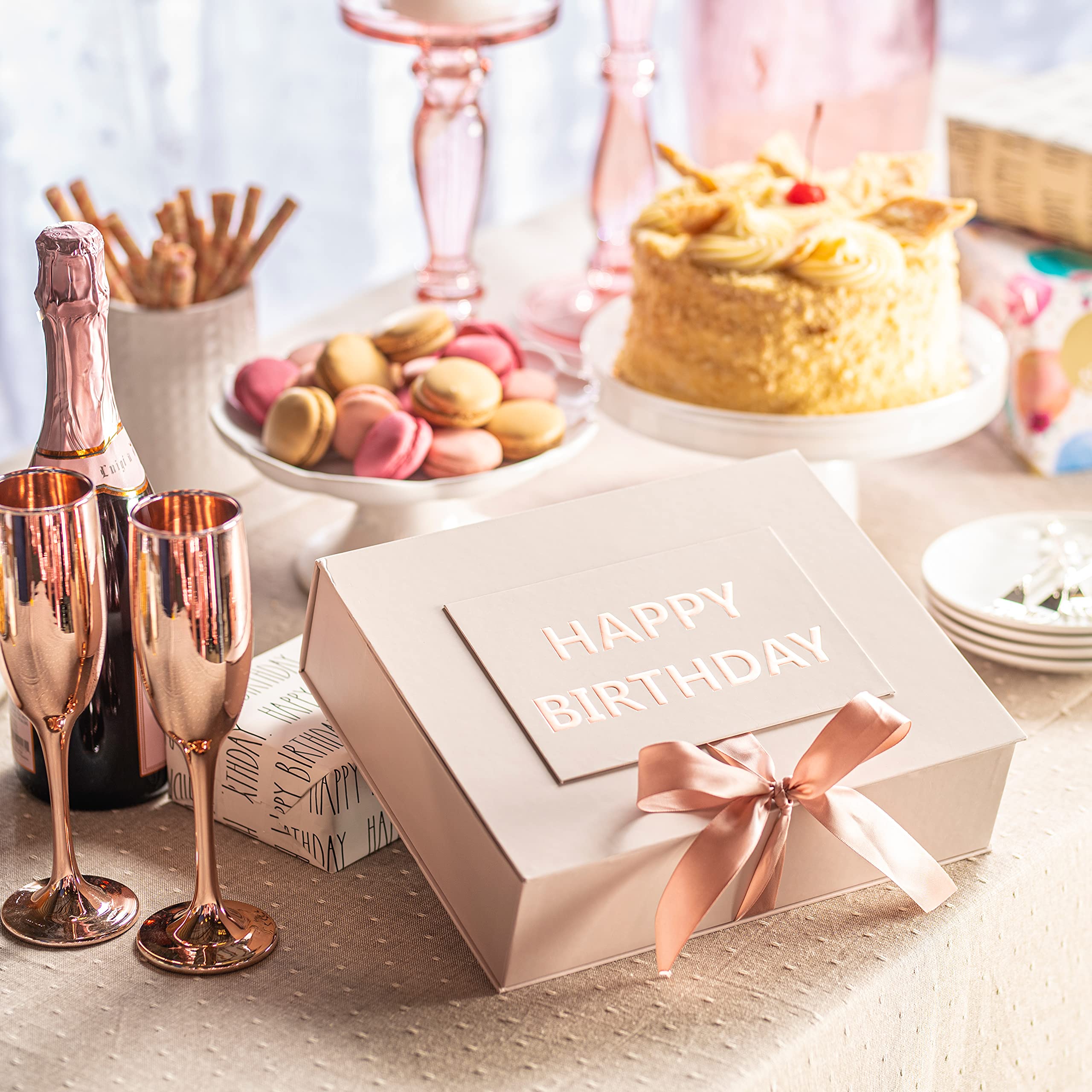 Scented soy candle and reed diffuser spa accessories