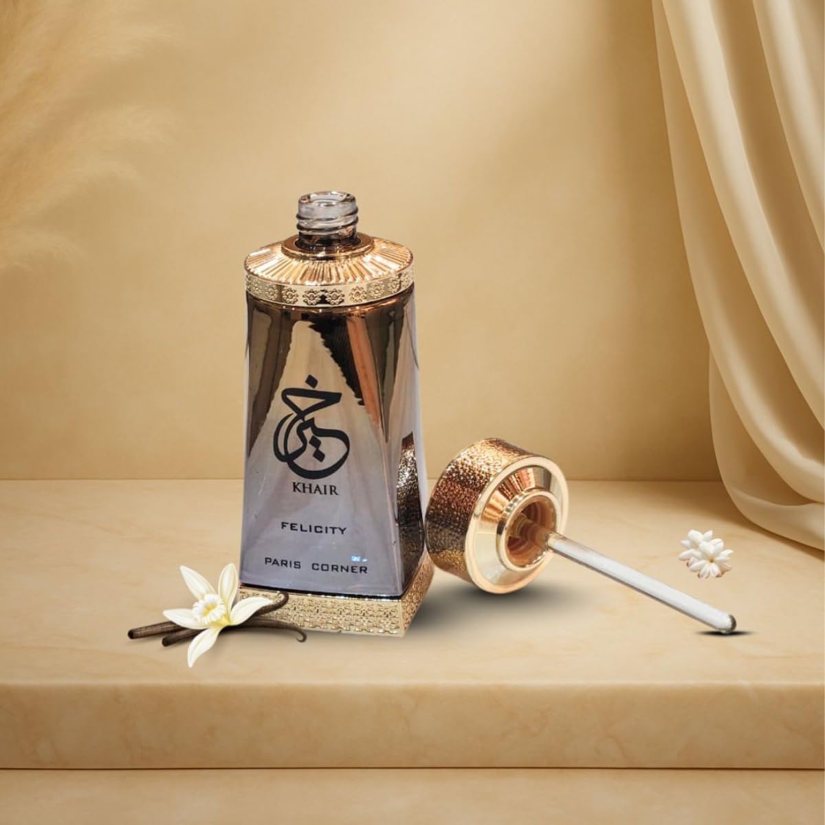 Paris Corner Khair Felicity perfume oil application on wrist