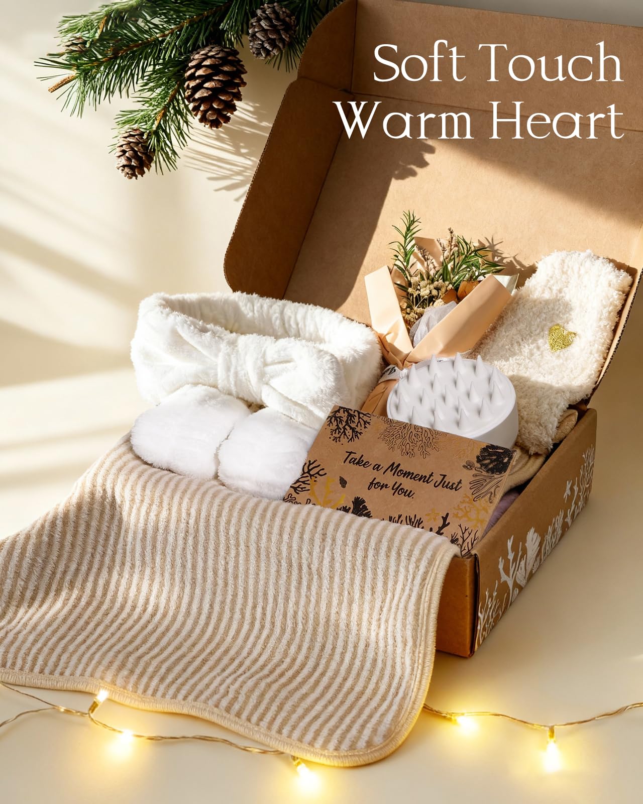 Coralogo pampering gift set with cozy socks and massager