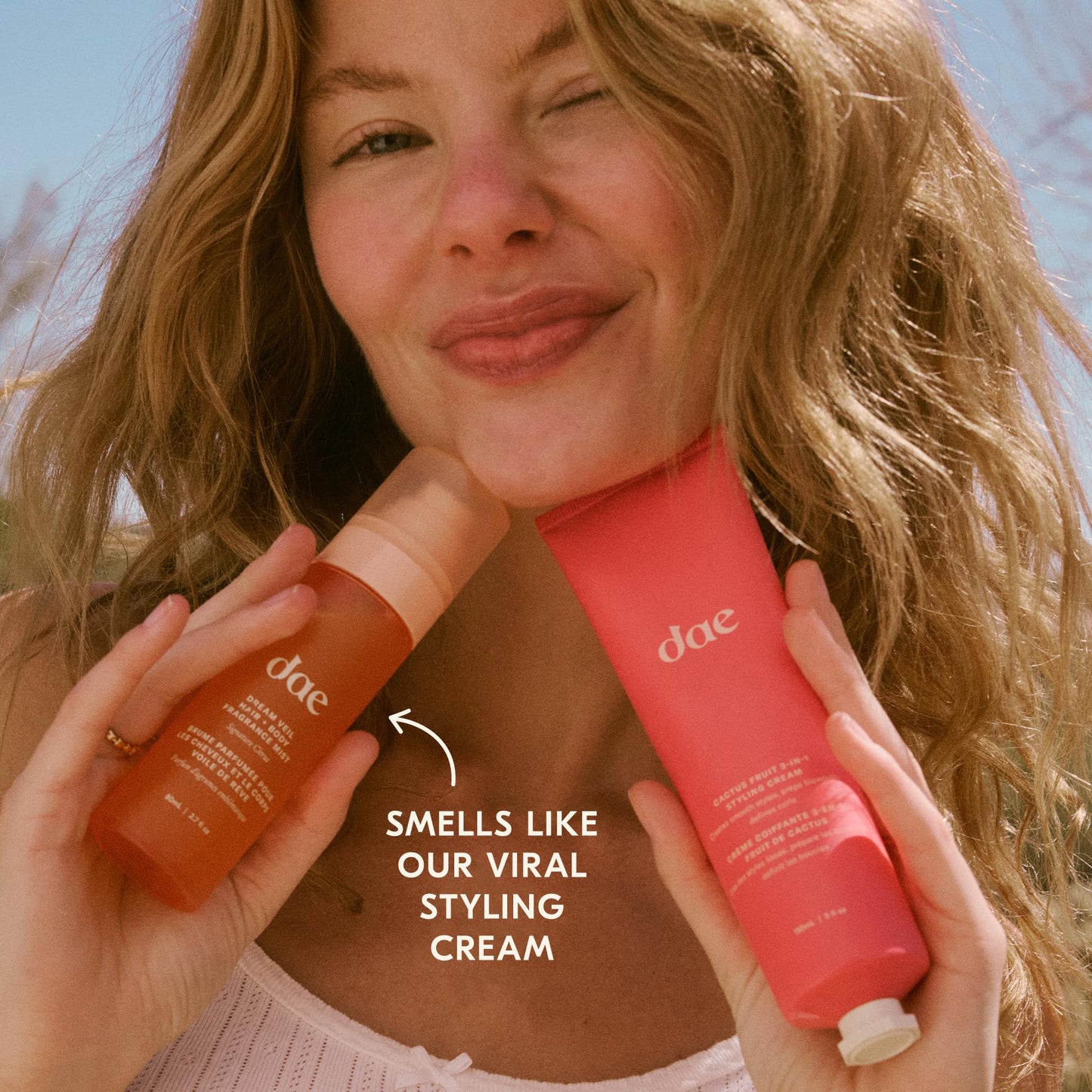 Side profile of Dae Hair fragrance mist 2.7 fluid ounces