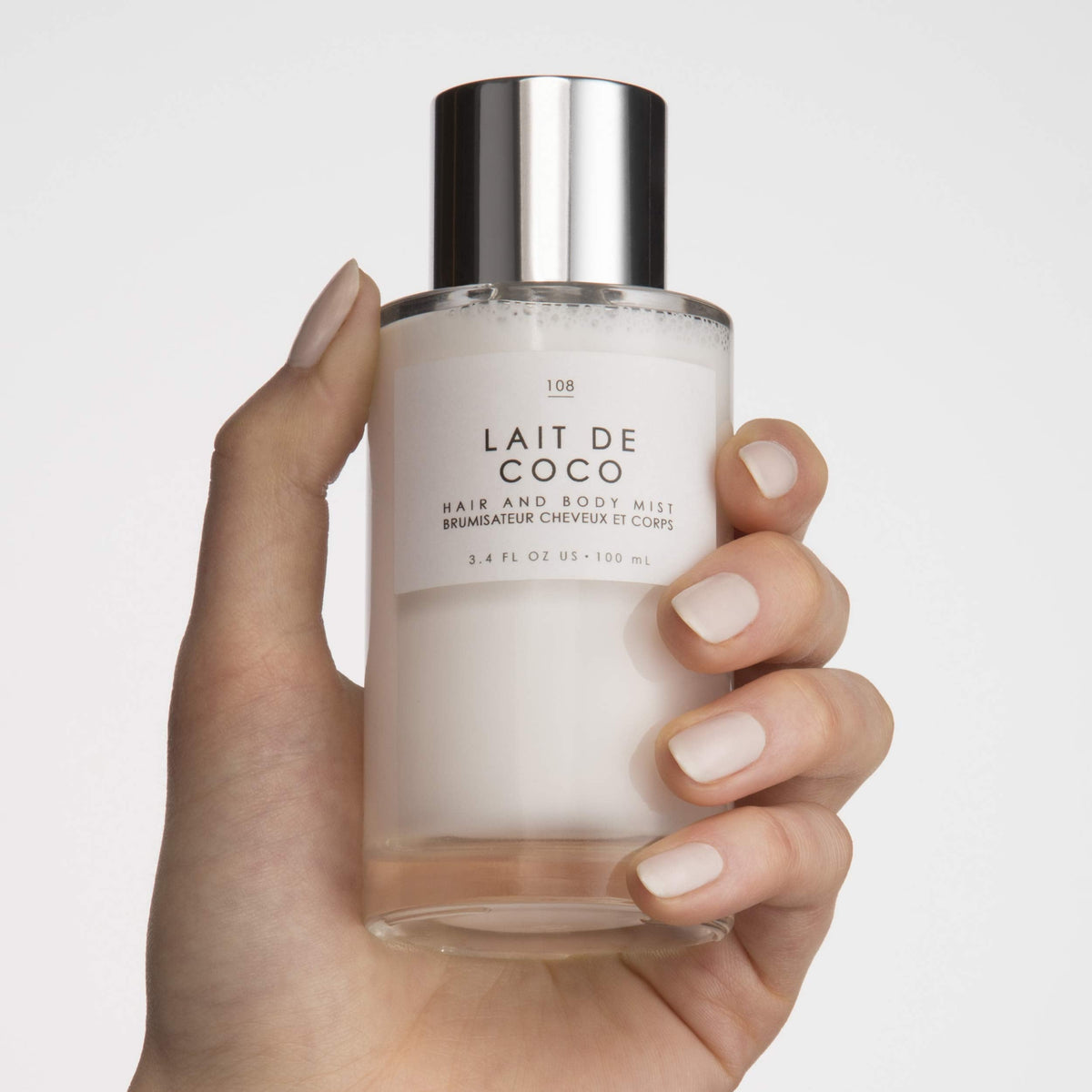 Le Monde Gourmand Lait De Coco hair and body mist lifestyle setting